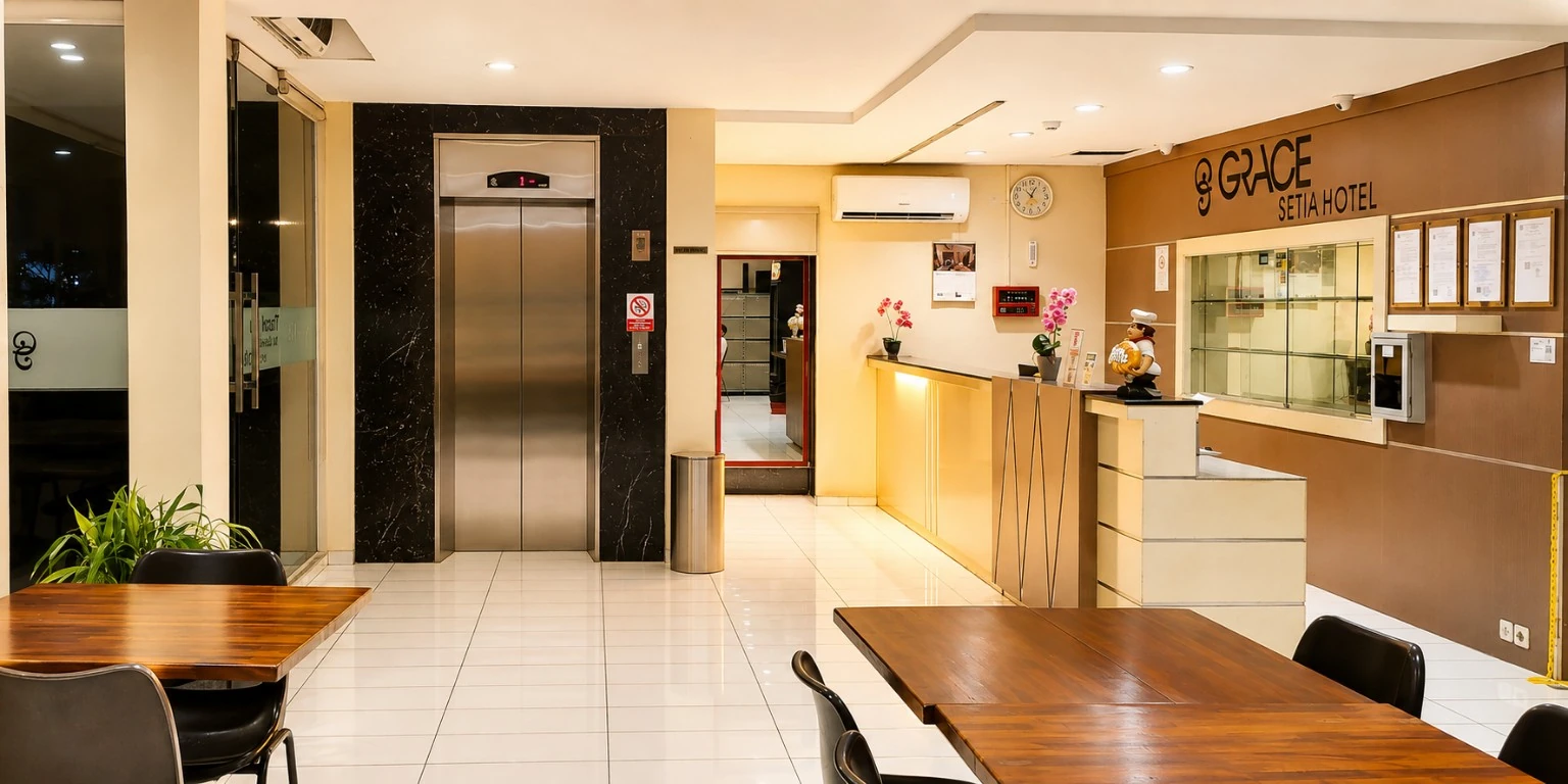 Lobby dan area resepsionis Grace Setia Hotel